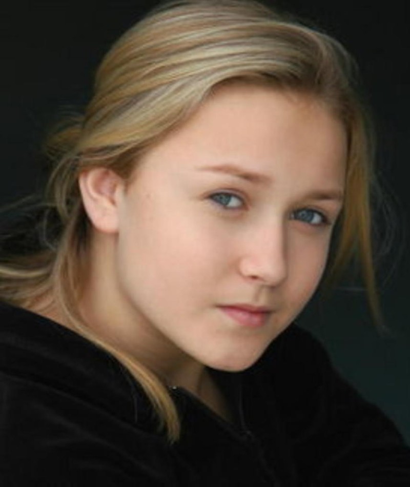 Skye Mccole Bartusiak Biography Facts Childhood Family Life Skye Mccole Bartusiak Biography Facts Childhood Family Life