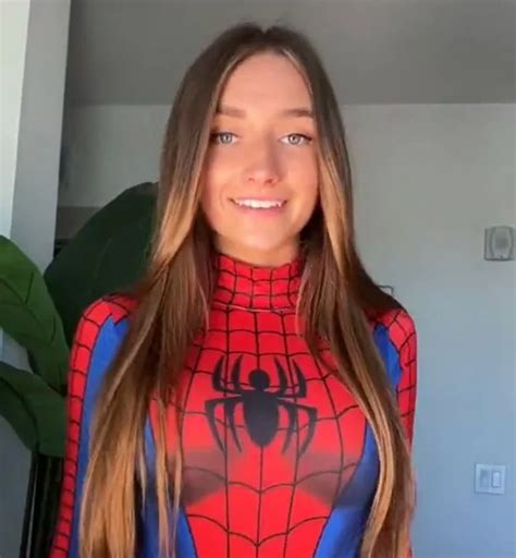 Skylar Mae Rated 1 Page On Onlyfans Skylarmaexo Onlyfans Nude And