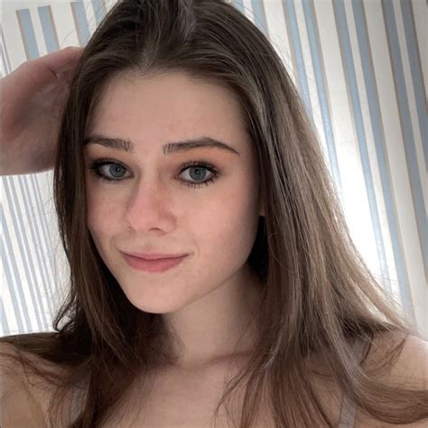 Top 3 Nude Secrets: SoapyShayna's OF