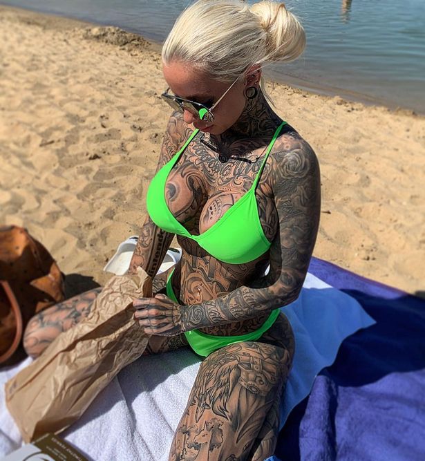 Tattoo Model Strips Down To Bikini To Show Off Hundreds Of Inkings Tattoo Model Strips Down To Bikini To Show Off Hundreds Of Inkings
