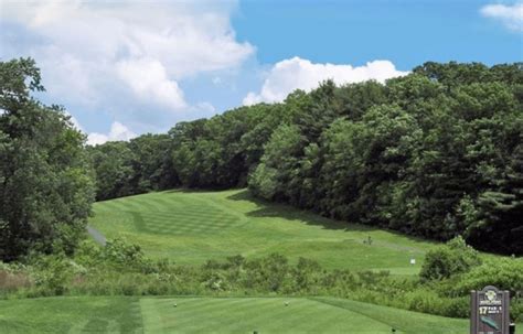 The 15 Military Golf Courses That Are Opened To The Public Hood Mwr The 15 Military Golf Courses That Are Opened To The Public Hood Mwr