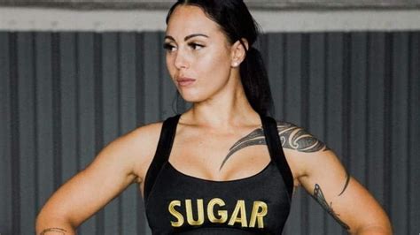 Topless Female Boxer Cherneka Johnson Wows Fans Youtube Topless Female Boxer Cherneka Johnson Wows Fans Youtube