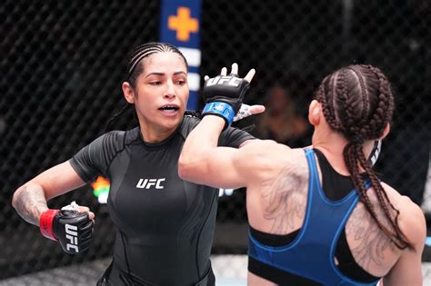 Ufc Vegas 64 Star Polyana Viana Posts Racy Snaps That Didn T Work For Ufc Vegas 64 Star Polyana Viana Posts Racy Snaps That Didn T Work For