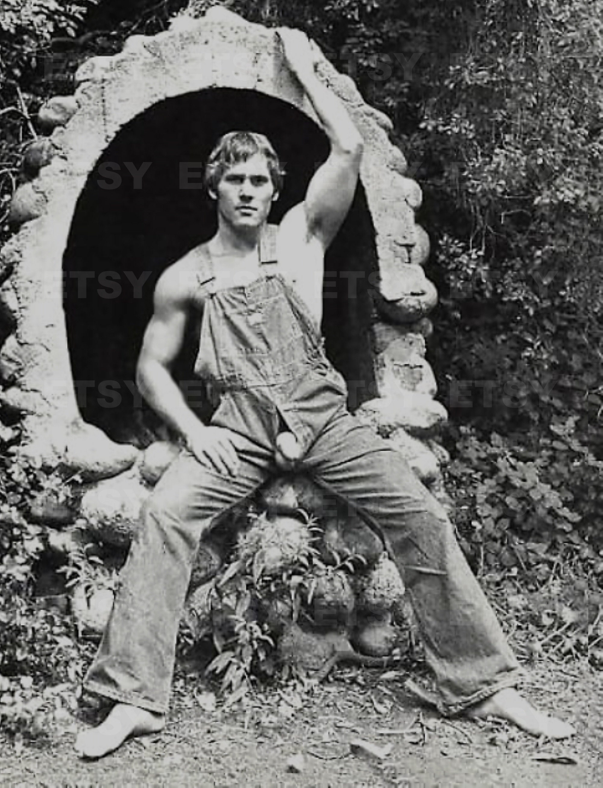 Uncovering Vintage Male Nudes: 6 Tips Uncovering Vintage Male Nudes: 6 Tips