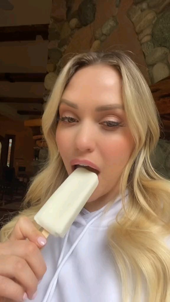 Waifu Mia R Thesexytiktokers Waifu Mia R Thesexytiktokers