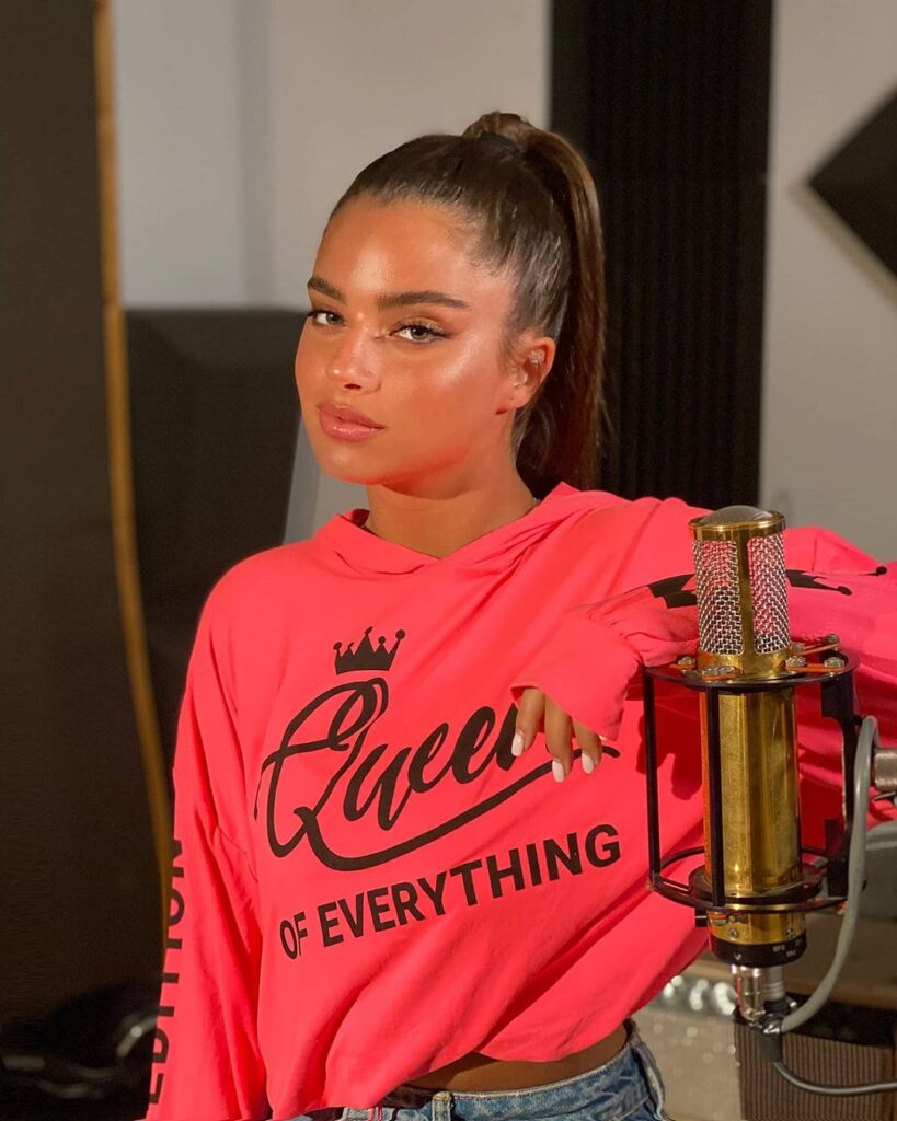 Who Is Jesse Switch Wiki Age Height Net Worth Boyfriend Family Who Is Jesse Switch Wiki Age Height Net Worth Boyfriend Family