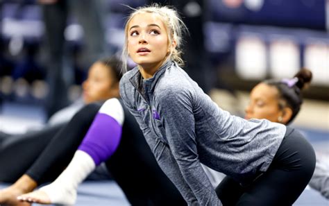 Who Is Sydney Smith The Tiktok Star Challenging Olivia Dunne Marca